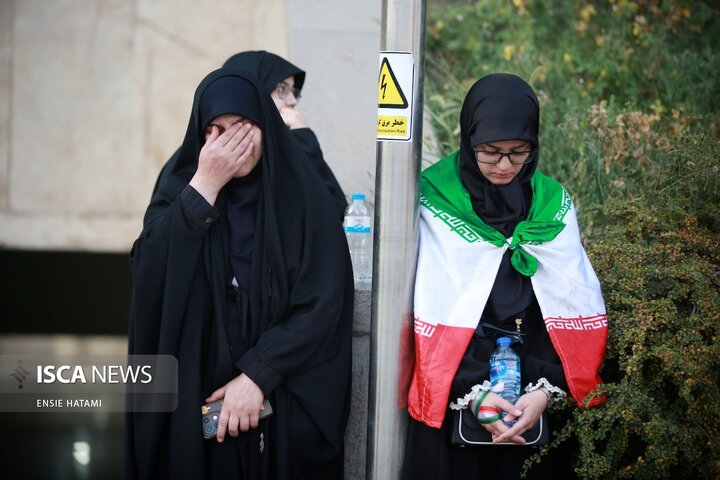 صبحِ انتظار برای وداع با رهبرِ شهید