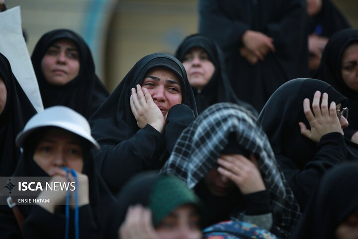 صبحِ انتظار برای وداع با رهبرِ شهید