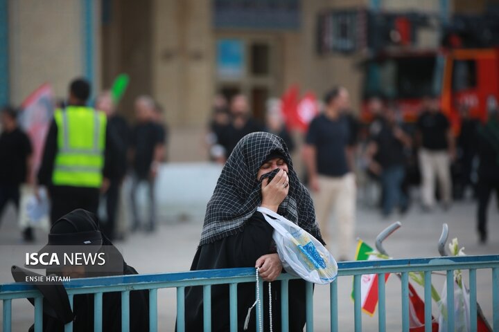 صبحِ انتظار برای وداع با رهبرِ شهید