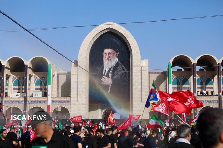 روز اول وداع با رهبر