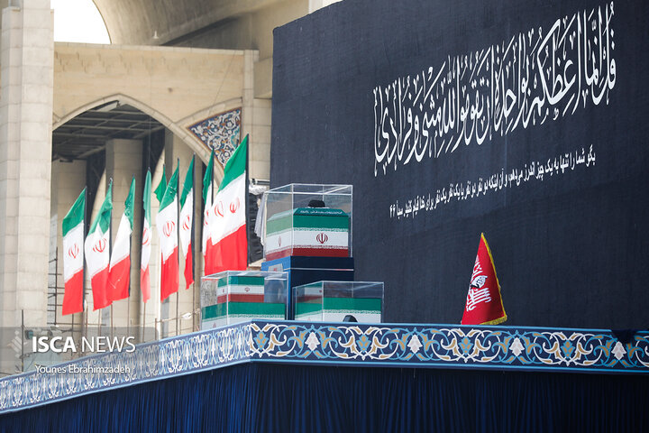 روز اول وداع با رهبر