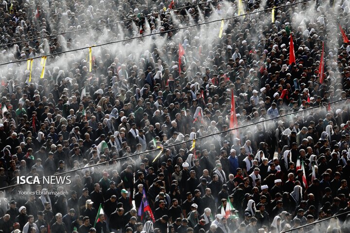 نماز رهبر شهید