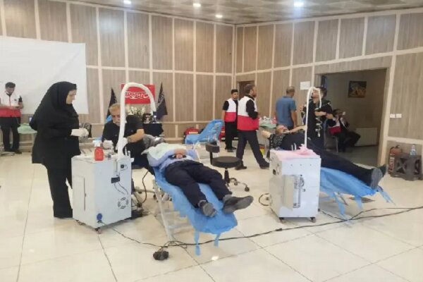 خدمت‌رسانی گسترده شبکه سلامت دانشگاه آزاد اسلامی به زائران امام شهید
