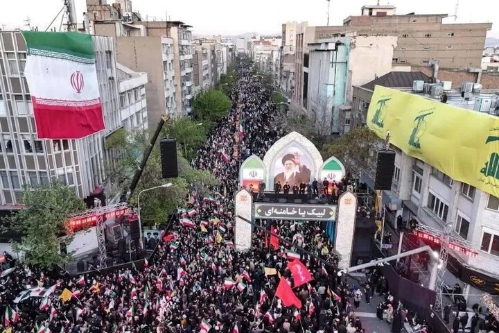 روایت رسانههای عربی از تشییع میلیونی آقای شهید؛ پیام اقتدار ایران به منطقه و جهان روایت رسانههای عربی از تشییع میلیونی آقای شهید؛ پیام اقتدار ایران به منطقه و جهان