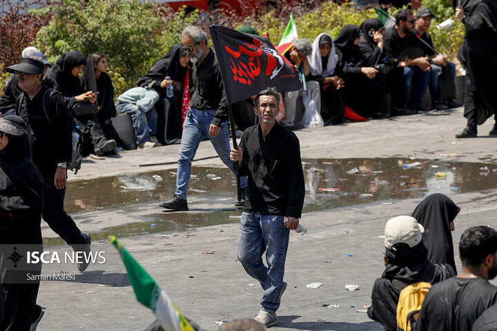 مراسم تشییع پیکر مطهر رهبر شهید انقلاب - تهران