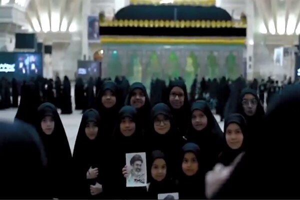 نماهنگ «باید برخاست»؛ صدای نسل آینده در بدرقه رهبر شهید در حرم امام خمینی(ره) + فیلم