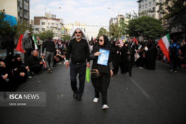 تشییع رهبر انقلاب انسیه حاتمی