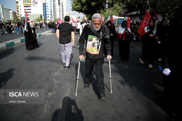 تشییع رهبر انقلاب انسیه حاتمی