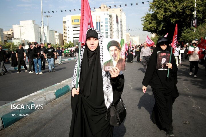 تشییع رهبر انقلاب انسیه حاتمی