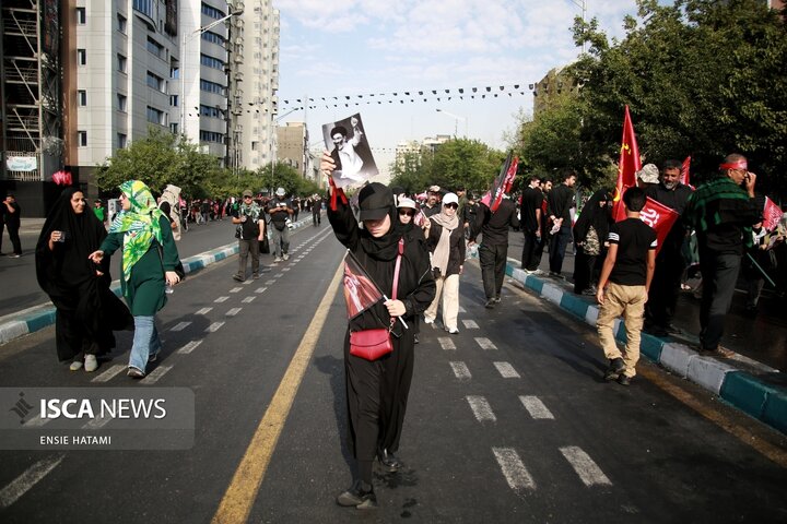 تشییع رهبر انقلاب انسیه حاتمی
