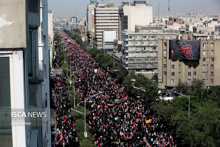 تشییع رهبر انقلاب انسیه حاتمی