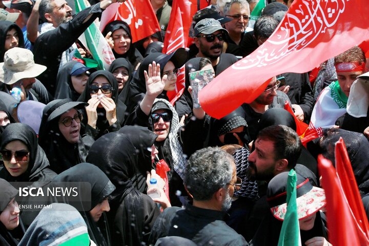 تشییع رهبر انقلاب انسیه حاتمی
