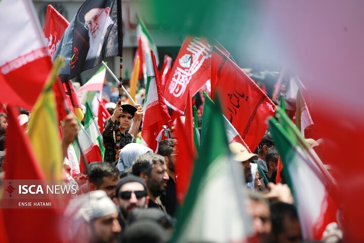 تشییع رهبر انقلاب انسیه حاتمی