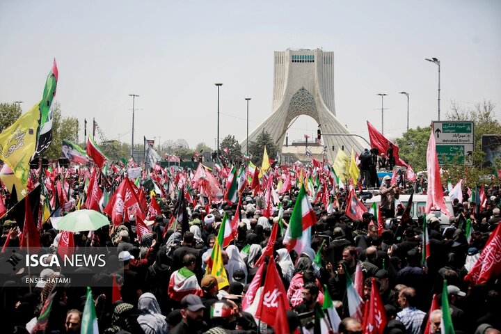 تشییع رهبر انقلاب انسیه حاتمی