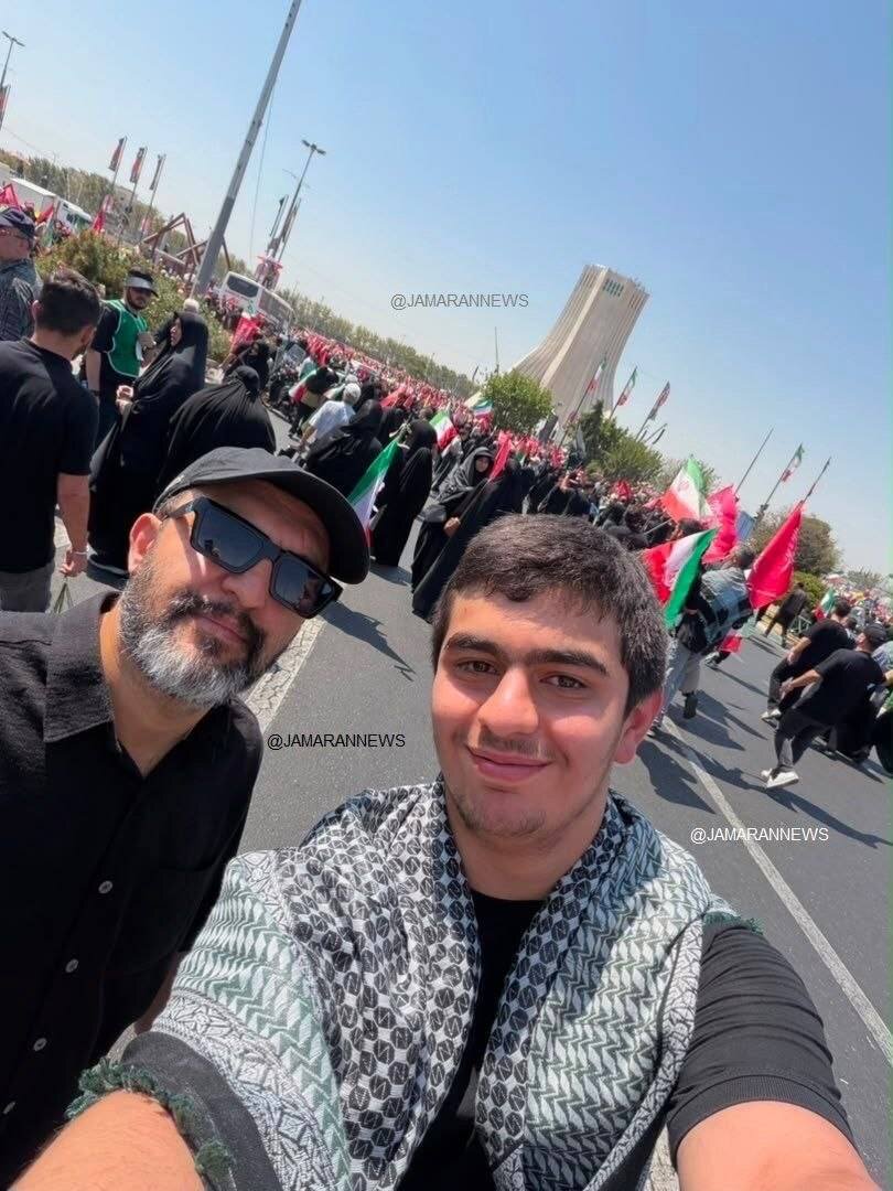 حضور نوادگان حجت الاسلام والمسلمین سید احمد خمینی(ره) در مراسم تشییع قائد شهید + عکس