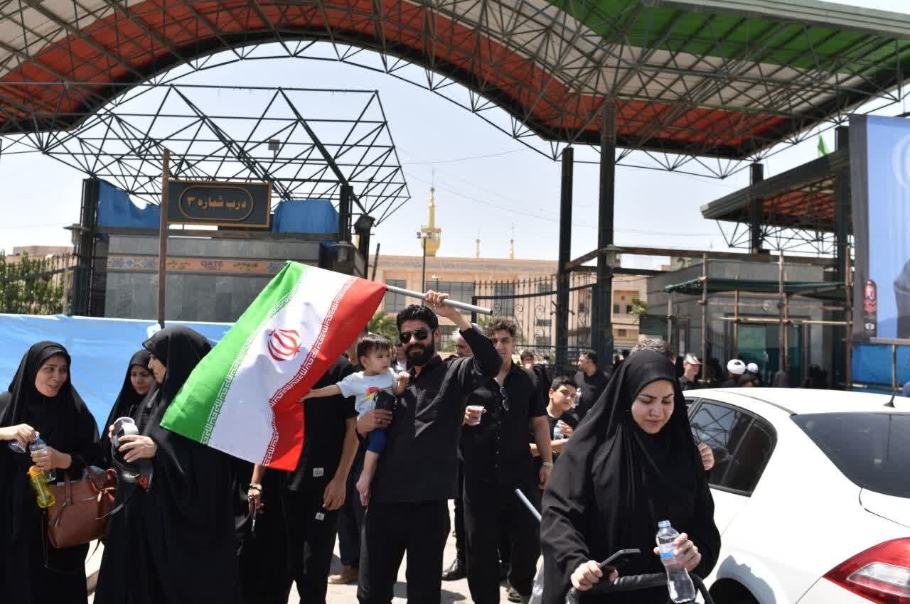 صحنههایی از میزبانی و خدمترسانی به زائران تشییع امام قائد شهید + عکس