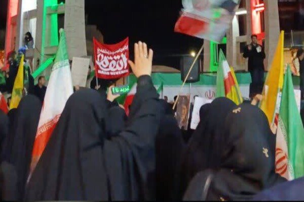 صدای مردم زنجان در ساعات پایانی شب؛ گزارش ایسکانیوز از تجمع مردمی و مطالبات شهروندان