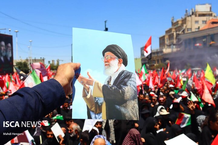 مراسم تشییع پیکر مطهر رهبر شهید انقلاب اسلامی سید علی خامنه ای و خانواده