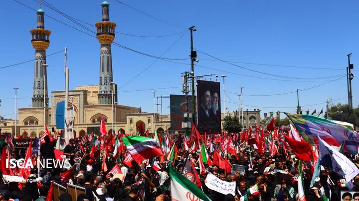 مراسم تشییع پیکر مطهر رهبر شهید انقلاب اسلامی سید علی خامنه ای و خانواده