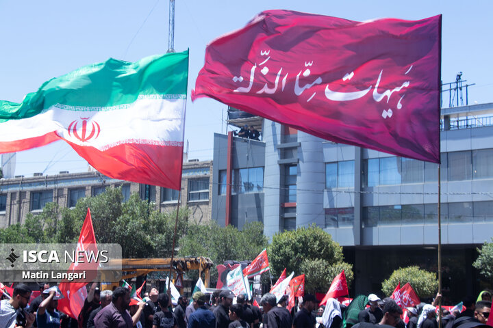 آخرین بدرقه رهبر شهید در سایه گنبد طلایی امام رضا (ع)