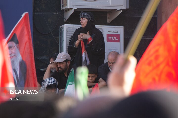 تشییع رهبر شهید