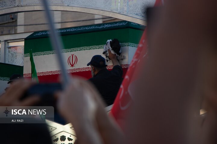 تشییع رهبر شهید
