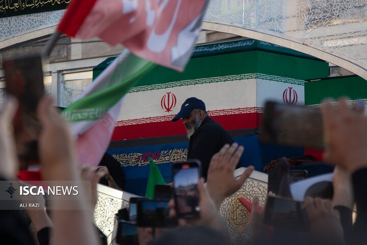 تشییع رهبر شهید