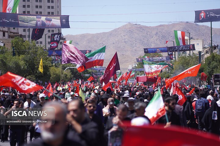 تشییع رهبر شهید