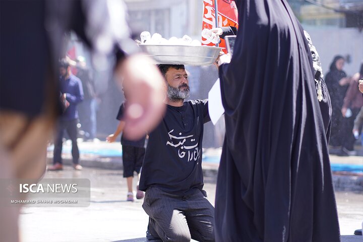 تشییع رهبر شهید