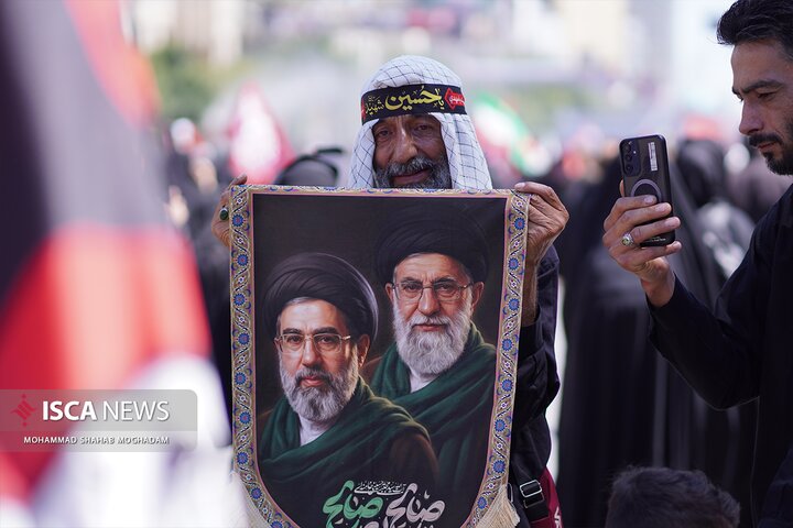 تشییع رهبر شهید