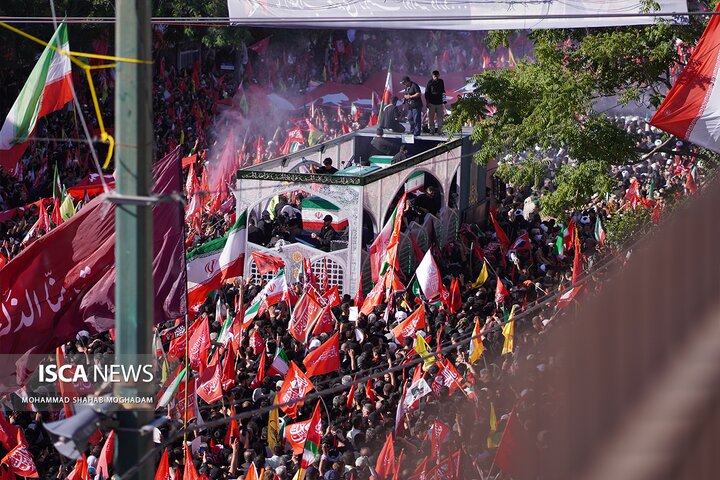 تشییع رهبر شهید