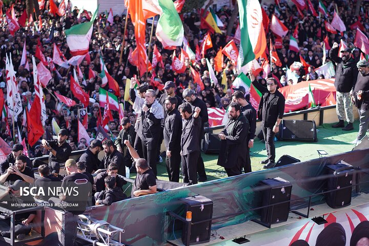 تشییع رهبر شهید