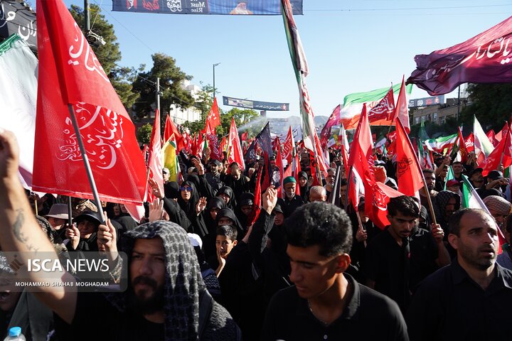 تشییع رهبر شهید