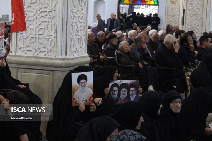 مراسم بزرگداشت شهادت قائد امت در مصلای اردبیل