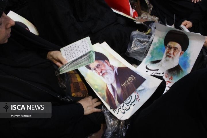 مراسم بزرگداشت شهادت قائد امت در مصلای اردبیل