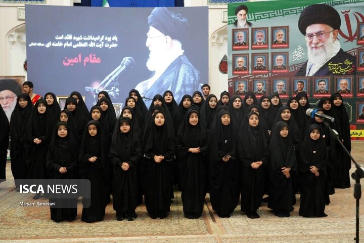 مراسم بزرگداشت شهادت قائد امت در مصلای اردبیل