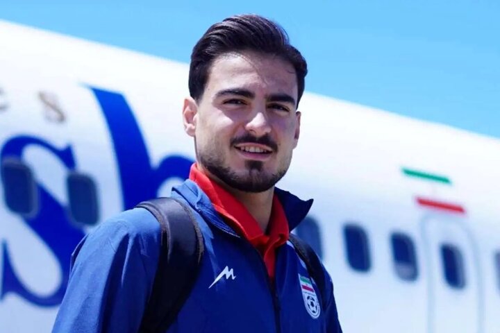 عجیب و باورنکردنی؛ پرسپولیس نه، کسری طاهری سر از نساجی درآورد! عجیب و باورنکردنی؛ پرسپولیس نه، کسری طاهری سر از نساجی درآورد!