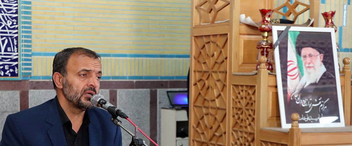 از تبار علم تا اوج ایثار؛ تجلی وفاداری دانشگاهیان زنجان در مراسم ادای احترام به رهبر شهید