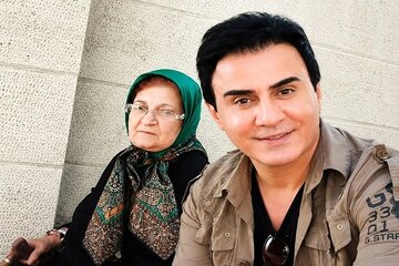 پرستاری خاص عموپورنگ از مادرش + فیلم
