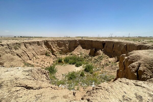 فرونشست اصفهان دیگر هشدار نیست؛ بحران به قلب شهر رسیده است