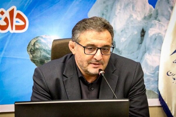 درآمدهای غیرشهریه‌ای دانشگاه آزاد همدان را مبتنی بر فناوری افزایش می‌دهیم