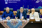میز انرژی‌های نوین اصفهان با محوریت تعامل دانشگاه و صنعت در دانشگاه آزاد اصفهان برگزار شد