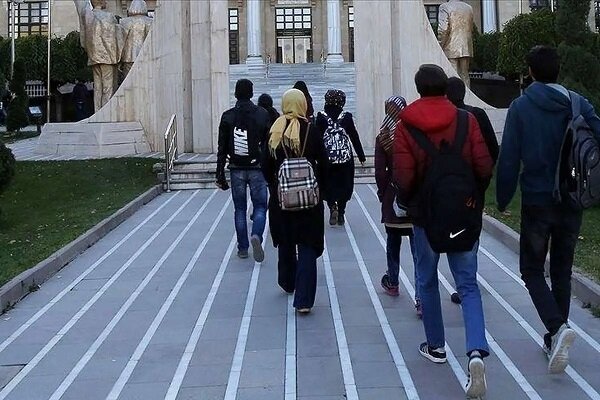 تحصیل بیش از ۳۰هزار دانشجوی ایرانی در دانشگاه های ترکیه تحصیل بیش از ۳۰هزار دانشجوی ایرانی در دانشگاه های ترکیه