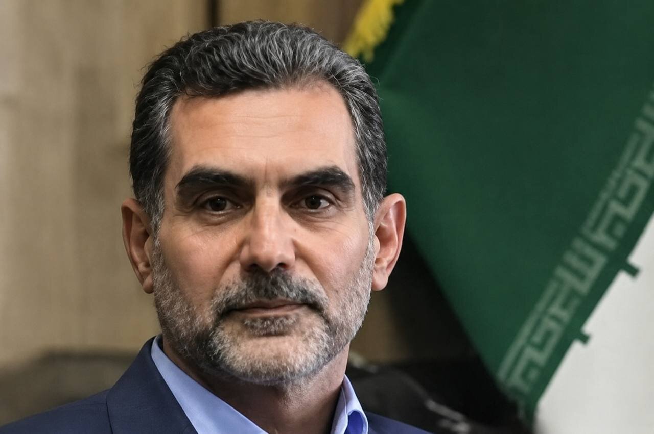 مرز ما با دشمن روشن است؛ مردم ایران با بصیرت انقلابی پشت سر ولایت ایستاده‌اند