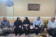 خانواده‌های شهدا، ستون‌های استوار عزت و اقتدار ایران هستند