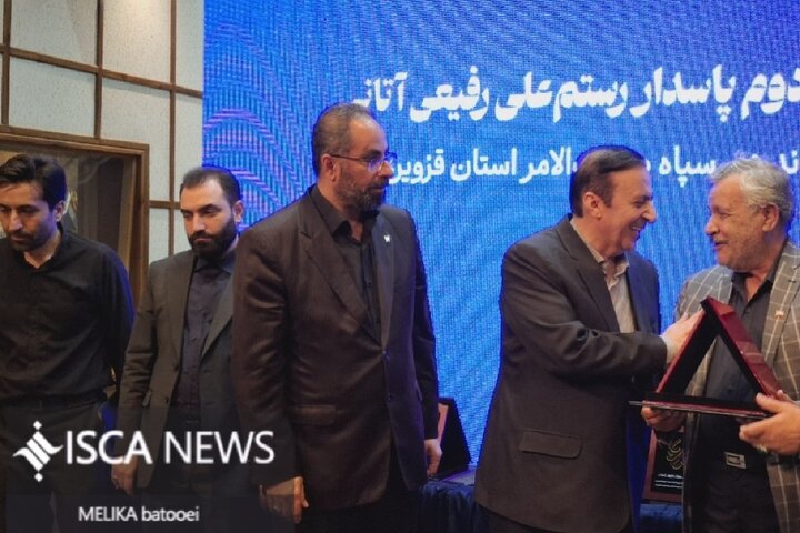 دانشگاه آزاد قزوین میزبان اختتامیه رویداد ملی «تا ثریا» دانشگاه آزاد قزوین میزبان اختتامیه رویداد ملی «تا ثریا»
