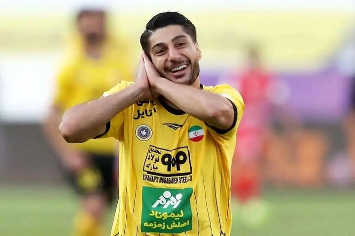 توافق پرسپولیس با لژیونر ایرانی توافق پرسپولیس با لژیونر ایرانی