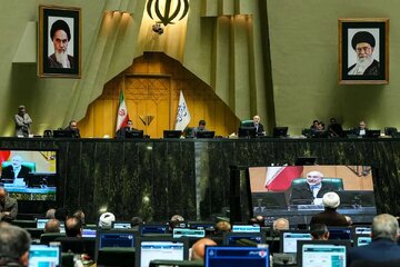 ۵۰ نماینده غایب در اولین جلسه مجازی مجلس کجا بودند؟