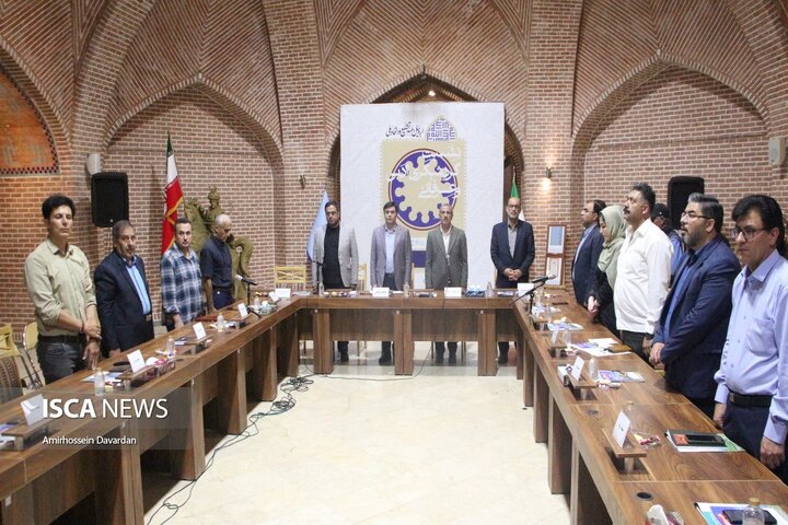 نشست گردشگری ادبی و عرفانی هفته اردبیل