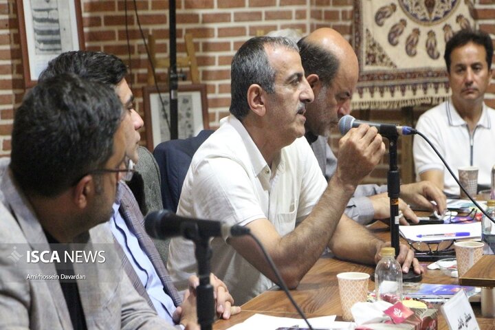 نشست گردشگری ادبی و عرفانی هفته اردبیل